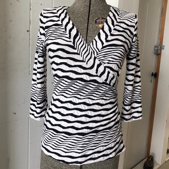 Papillon Blanc Knit Top Black & White Wrap Style - Picture 3 of 8